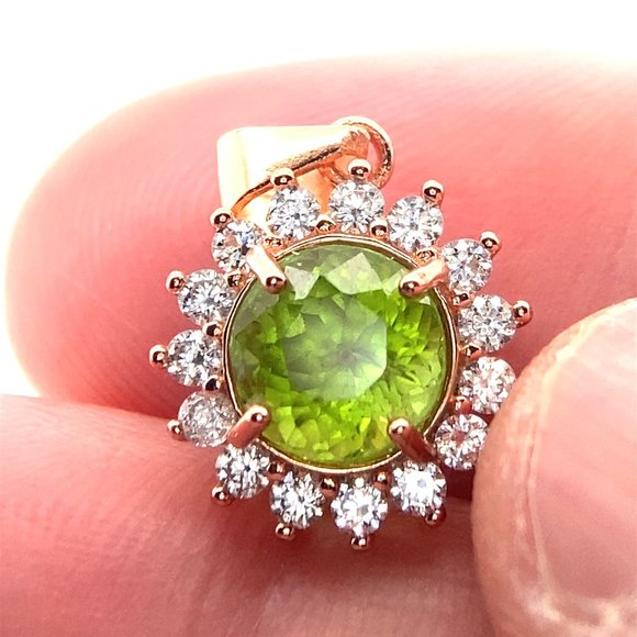 Peridot 2.10ct Rose Gold Finish Solid 925 Sterling Silver Pendant - Picture 1 of 6